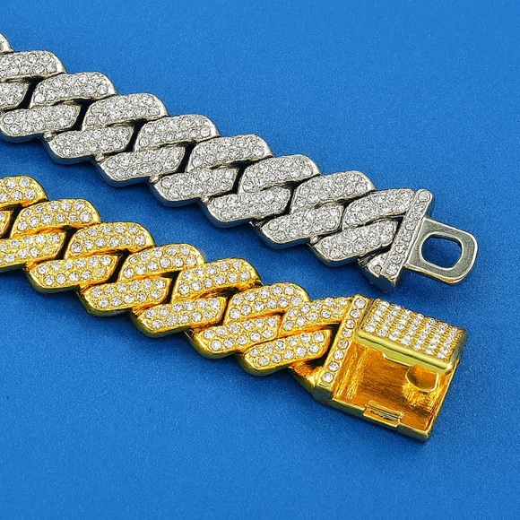 Miami Cuban Link Necklace for Men and Women - Picture 3 of 5